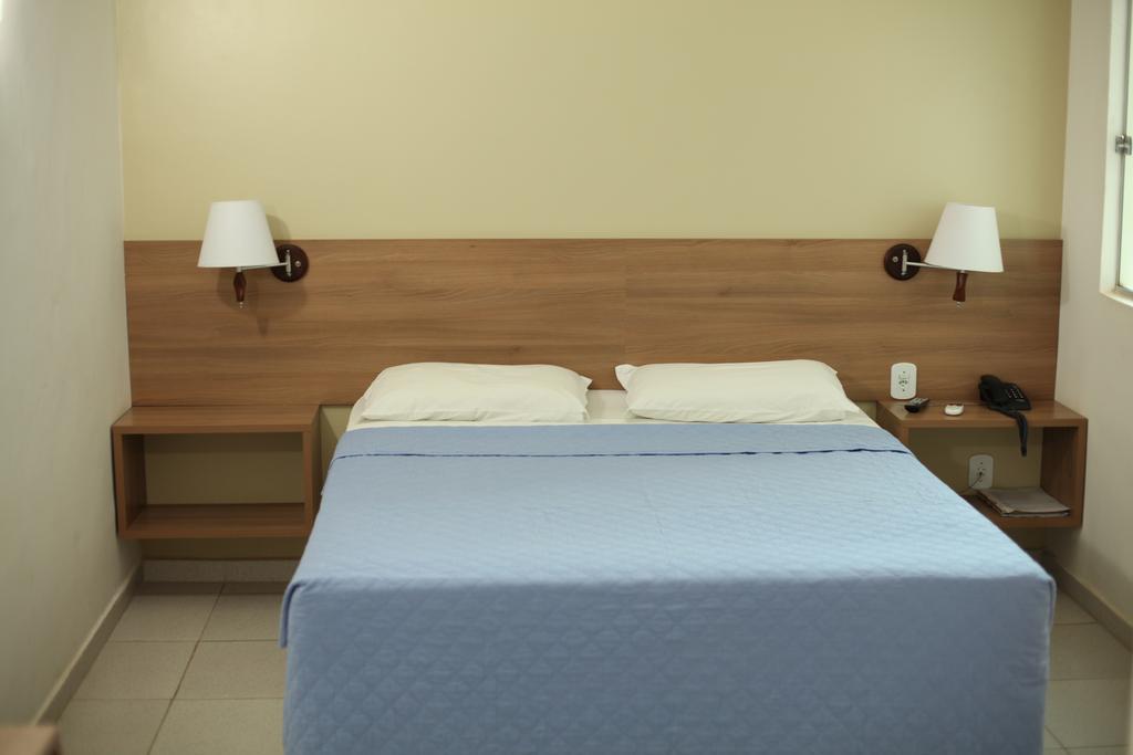 Larison Economy Hotel Pôrto Velho Buitenkant foto