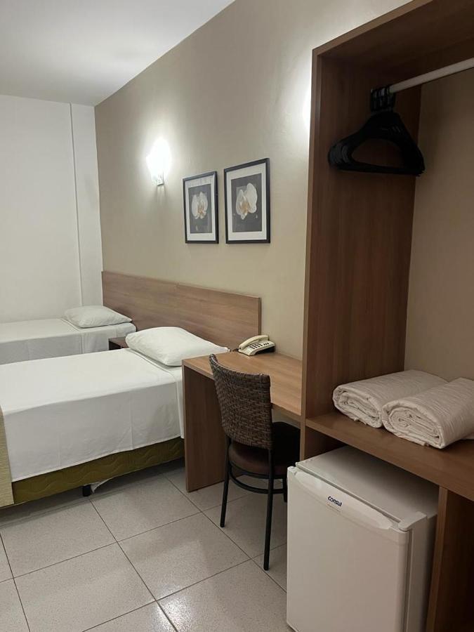 Larison Economy Hotel Pôrto Velho Buitenkant foto