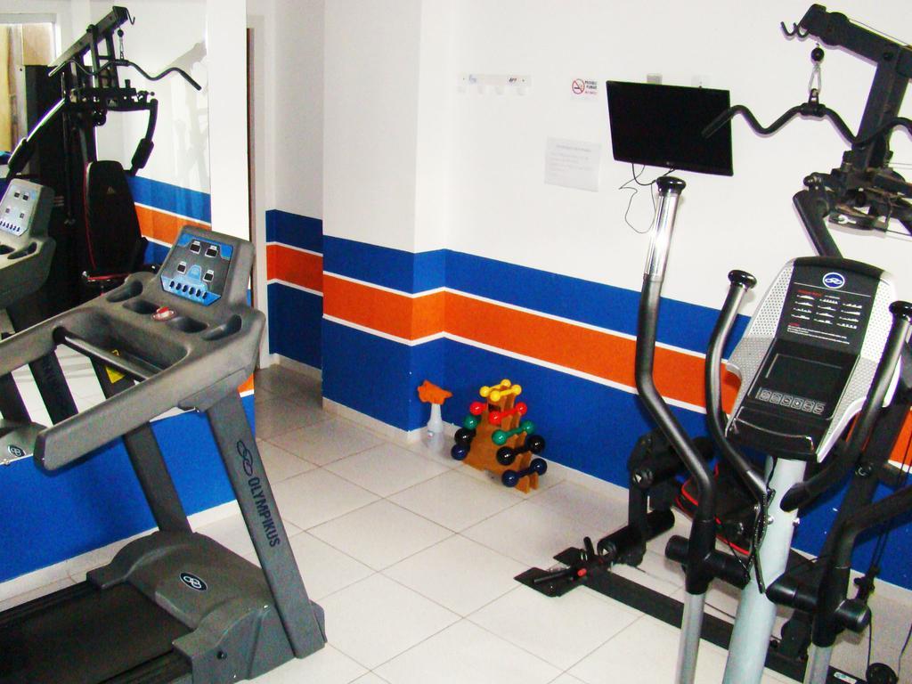 Larison Economy Hotel Pôrto Velho Buitenkant foto