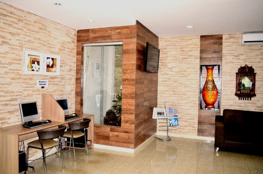 Larison Economy Hotel Pôrto Velho Buitenkant foto