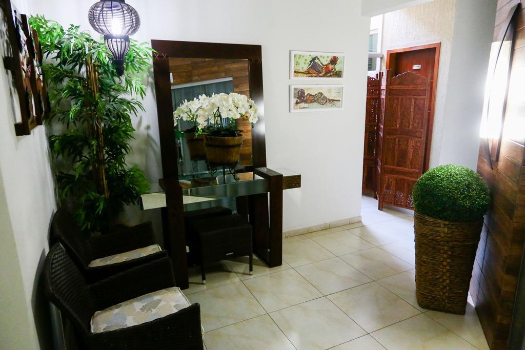 Larison Economy Hotel Pôrto Velho Buitenkant foto